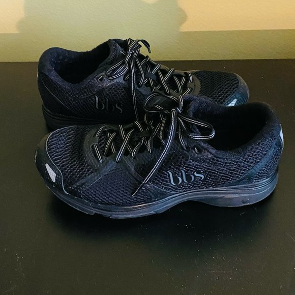 Body By Simone x Newton Second Edition shoes - Picture 3 of 5